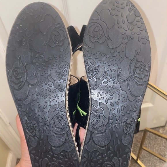 Suede Rose platform Mexican Sandals - New - Picture 4 of 5